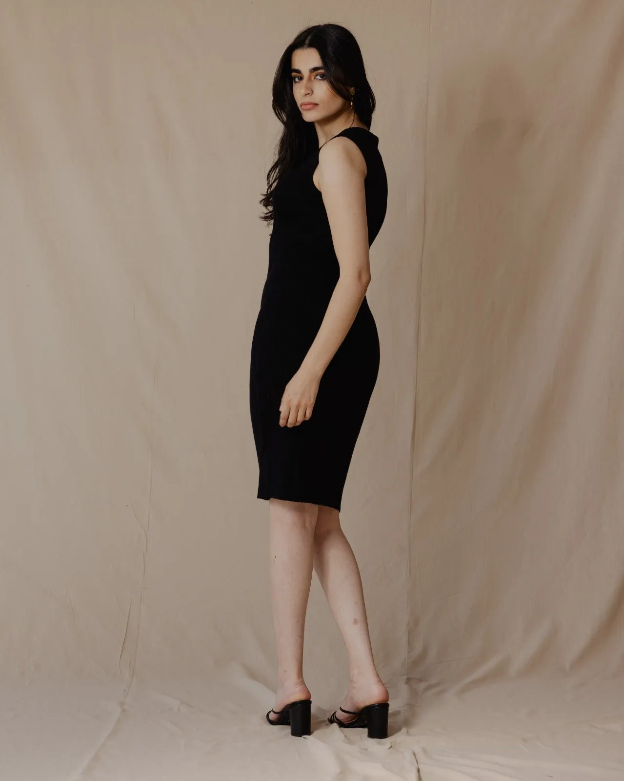 Essential Short Dress Black