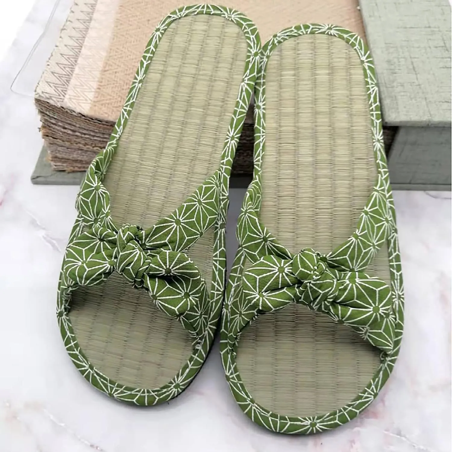 Women's Beach Flip Flop Walking Sandals Comfortable Beach Walking Thong Cushion Sandals Slip on Indoor Outdoor